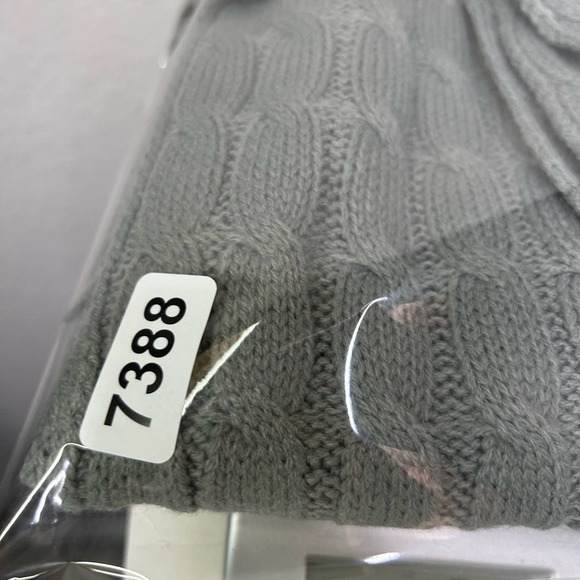 SIMPLY SOUTHERN Cable Knit Infinity Scarf One Size Gray Acrylic Winter Cozy - Picture 6 of 7